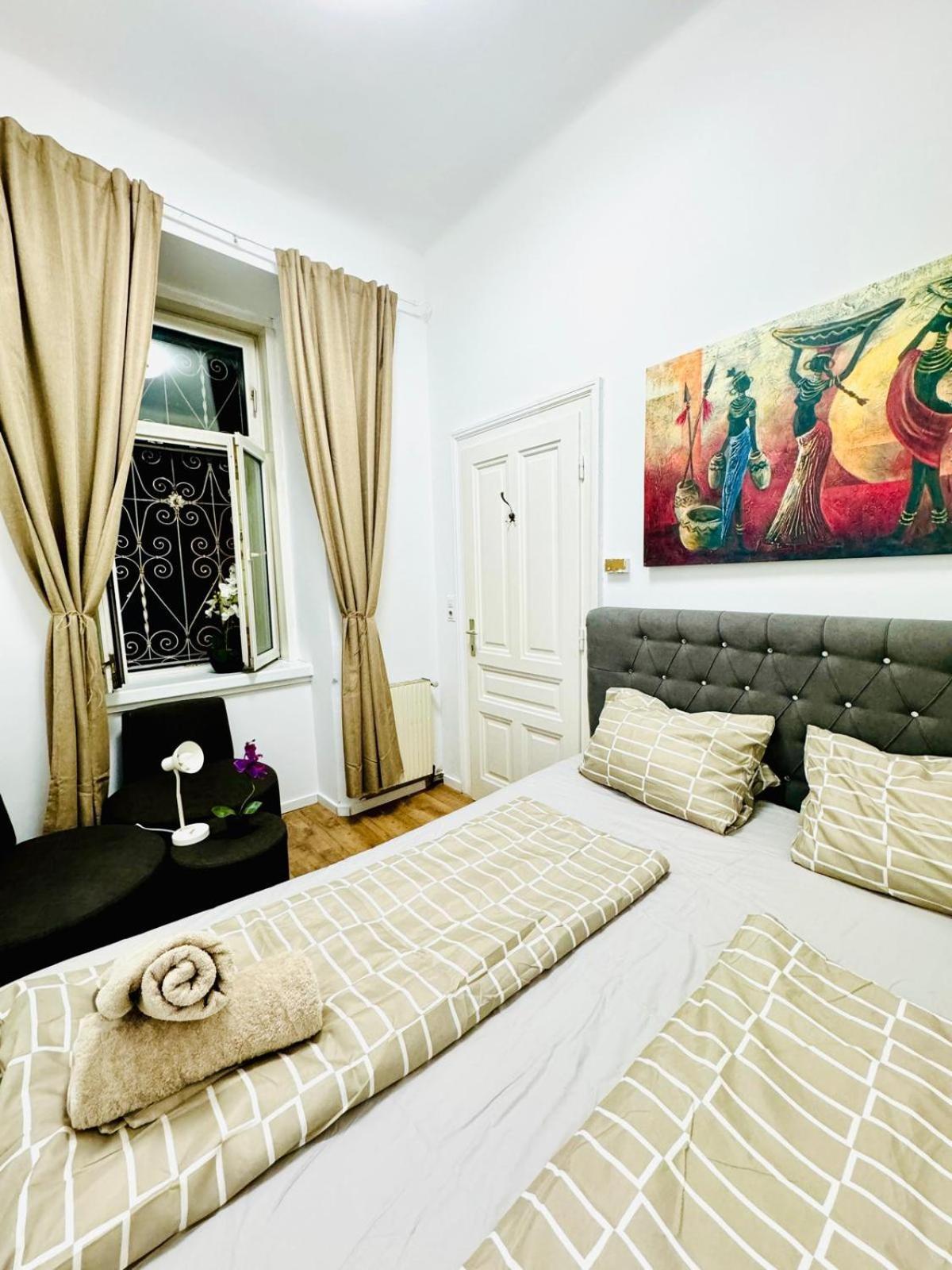 Cozy 9Br Shared Apartment, Only 12Min Walk To Augarten Vienna Exterior photo