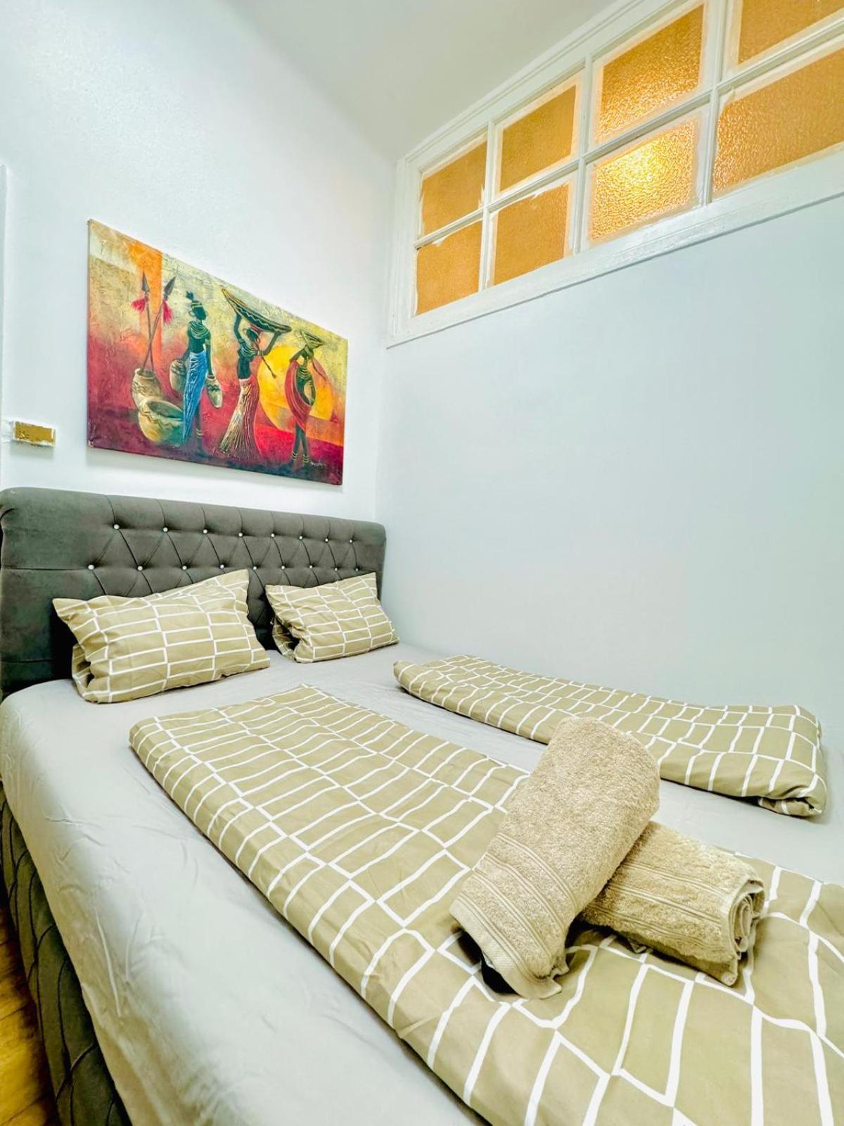 Cozy 9Br Shared Apartment, Only 12Min Walk To Augarten Vienna Exterior photo