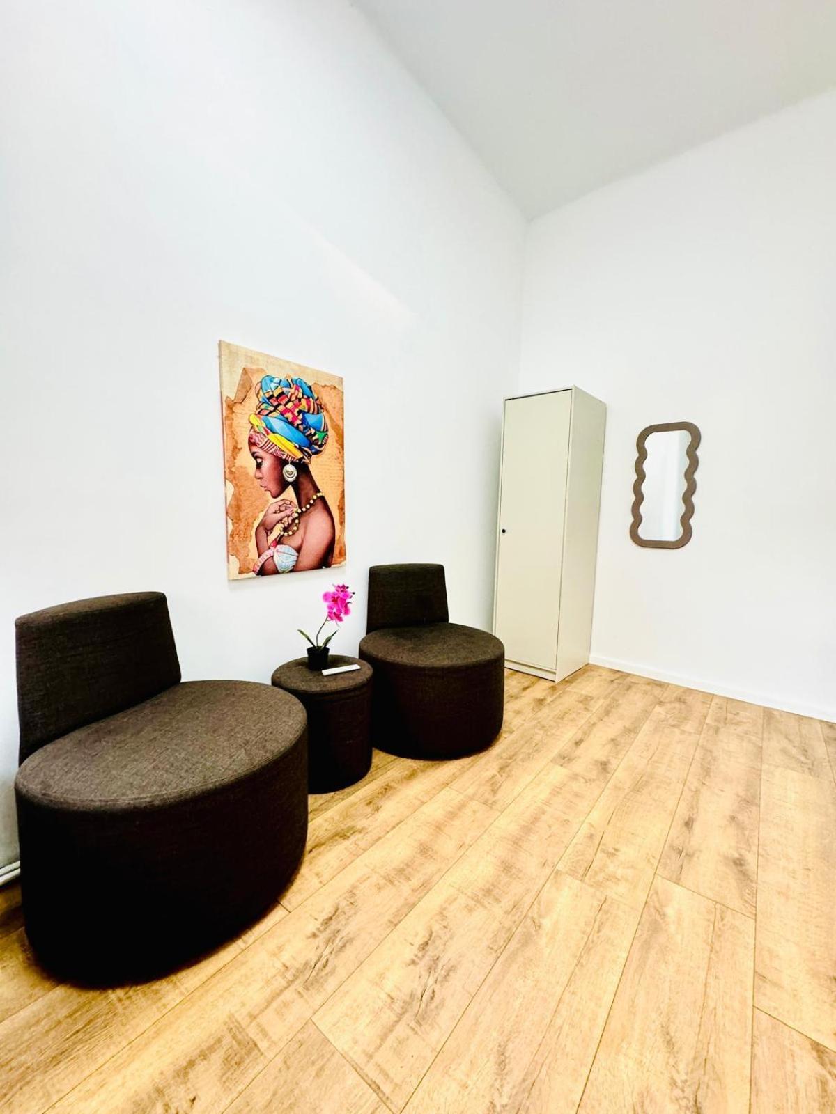 Cozy 9Br Shared Apartment, Only 12Min Walk To Augarten Vienna Exterior photo