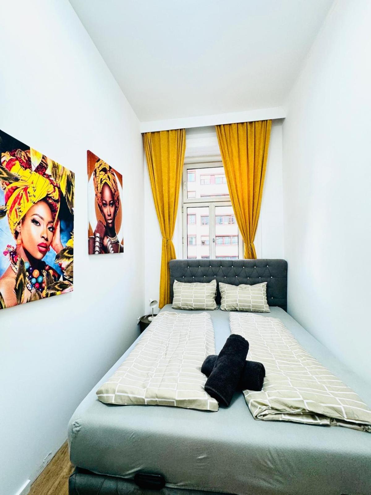 Cozy 9Br Shared Apartment, Only 12Min Walk To Augarten Vienna Exterior photo