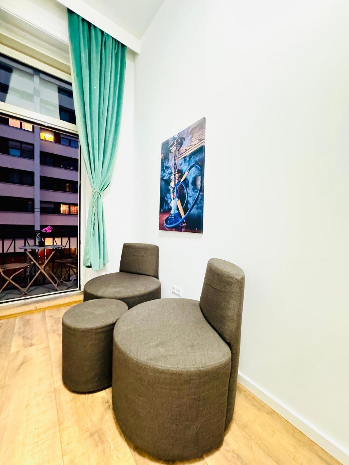 Cozy 9Br Shared Apartment, Only 12Min Walk To Augarten Vienna Exterior photo